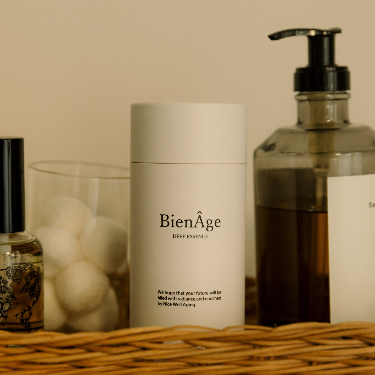 NMN&ヒト幹細胞順化培養液配合美容液「BienÂge DEEP ESSENCE」（1.25mlx30日分）